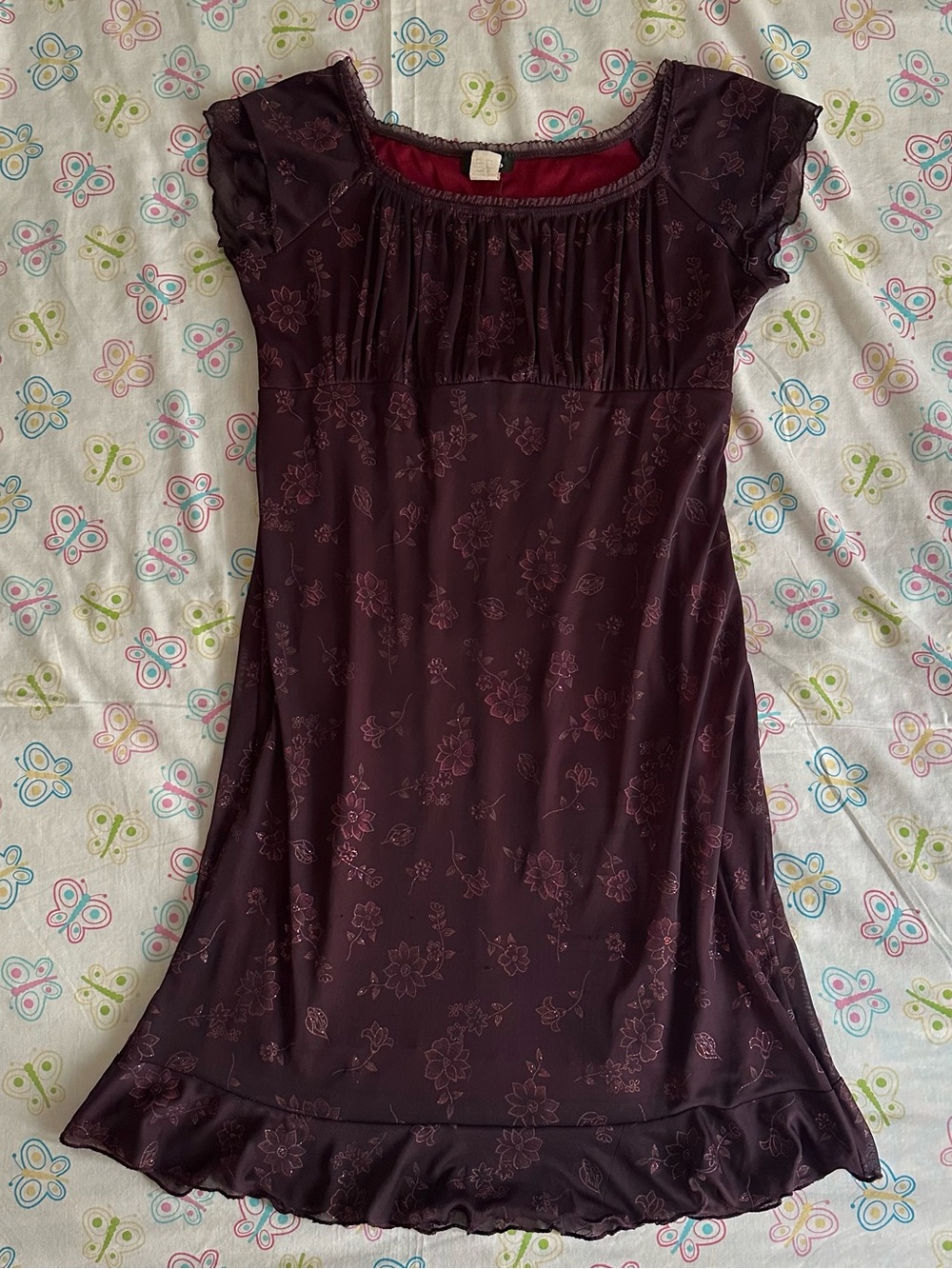 Vintage Taboo Burgundy Shimmery Floral Pattern Ruffle Trim Dress